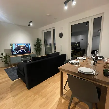 Luxerioeses Penthouse Am Ber Flughafen * Schönefeld