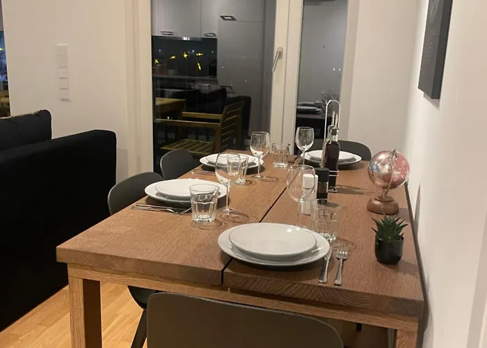 Luxerioeses Penthouse Am Ber Flughafen *