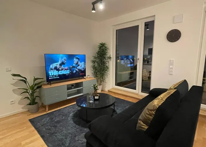 Luxerioeses Penthouse Am Ber Flughafen *