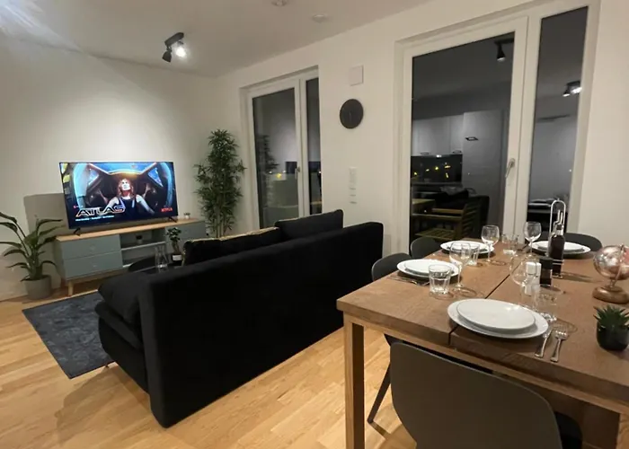Luxerioeses Penthouse Am Ber Flughafen * 쇼네펠드