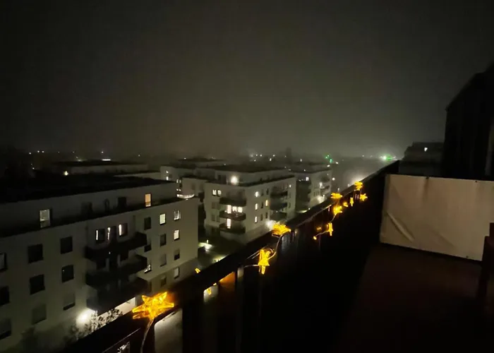 Luxerioeses Penthouse Am Ber Flughafen 아파트 쇼네펠드